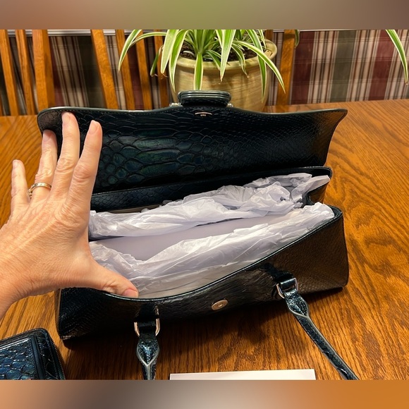 NWT Brahmin Dayan Leather Snake Embossed Shoulder Bag ONLY - Evergreen Kalopsia. - Picture 7 of 9